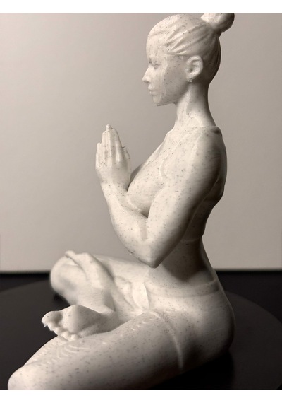 Meditasyon Yapan Kadın Biblo - Minimal Modern Heykel