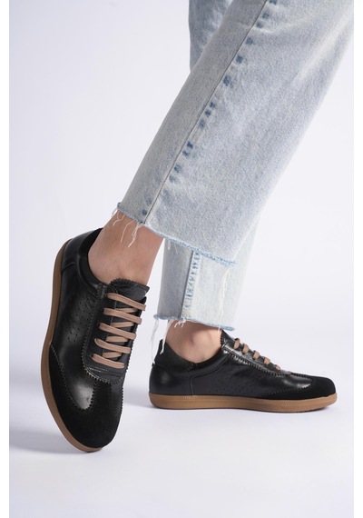 Analin Shoes Kadın Hakiki Deri Bağcıklı Süet Detaylı Spor Ayakkabı Siyah