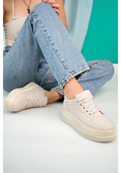 Zima Tabanı Taş Detaylı Kalın Taban Bağcıklı Kadın Sneaker 001