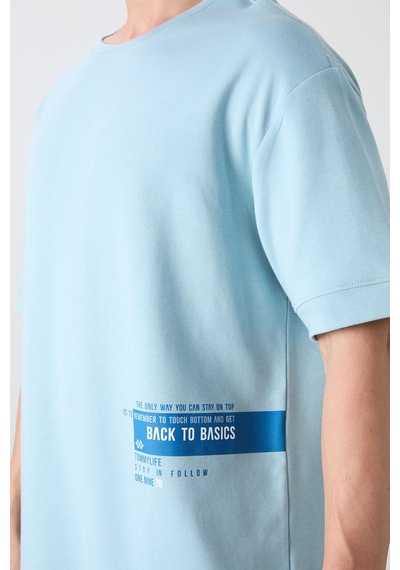 Tommy Life Açık Mavi Pamuklu Kalın Yumuşak Dokulu Oversize Fit Baskılı Erkek T-shirt - 88322 Açik Mavi Tommy Life Açık Mavi Pamuklu Kalın Yumuşak Dokulu Oversize Fit Baskılı Erkek T-shirt - 88322 Açik Mavi