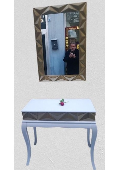Dresuar Piramit Model90519 Kayın Lükens Ayak Mdf Tabla Ve Ayna Gold Beyaz Elyapım Beyaz