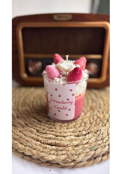 Çilek Soya Wax Mum Simli Kremalı