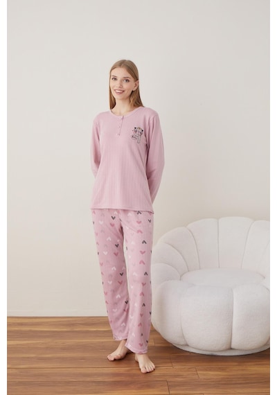 Boyraz Lindros Kadın Pamuk'lu Düğme Yaka Raporlu İnterlok Kışlık Pijama Takımı 05011 - 1 Adet Gül Kurusu Boyraz Lindros Kadın Pamuk'lu Düğme Yaka Raporlu İnterlok Kışlık Pijama Takımı 05011 - 1 Adet Gül Kurusu