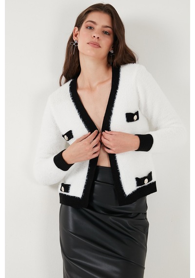 Lela Premium Regular Fit V Yaka Cep Detaylı Yumuşak Dokulu Bayan Hırka 680Hi0048 Ekru-Siyah