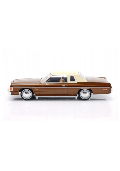 1:24 Ölçek Whitebox 1977 Dodge Royal Monaco Coupe Diecast Metal Minyatür Model Araba 15cm