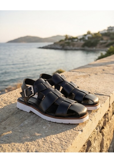 Futsishoes Jasper Siyah Hakiki Deri Toka Detaylı Kadın Sandalet