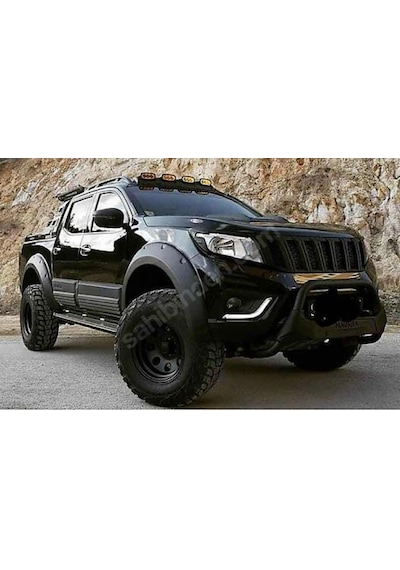 Nıssan Navara 8 Parça Dodik Kapı ve Çamurluk