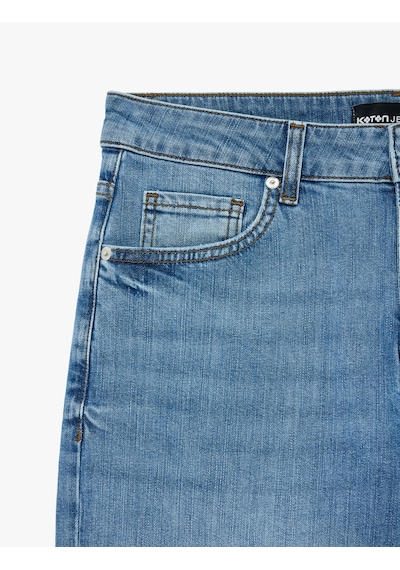 Koton Normal Bel Pamuklu Bermuda Slim Fit Jean Şort Orta İndigo 6sam40285nd Koton Normal Bel Pamuklu Bermuda Slim Fit Jean Şort Orta İndigo 6sam40285nd