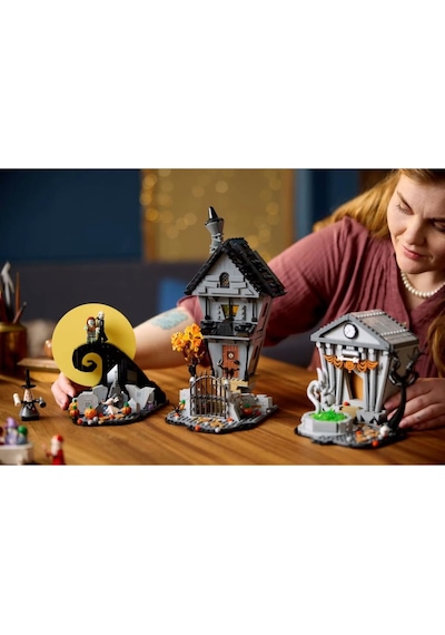 Ideas 21351 The Nightmare Before Christmas 2193 Parça