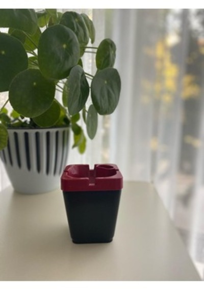 Kokusuz Çakmaklık Hazneli Küllük Kırmızı