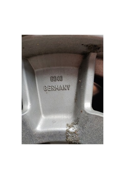 Volvo Jant Göbek Kapağı