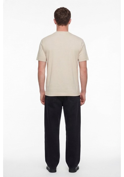 Sabri Özel Erkek Koyu Krem Normal Kesim Regular FitPamuk Dokuma Bisiklet Yaka Basic T-shirt Sabri Özel Erkek Koyu Krem Normal Kesim Regular FitPamuk Dokuma Bisiklet Yaka Basic T-shirt