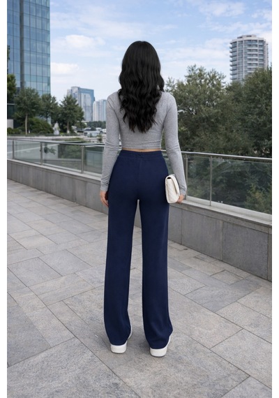 Gugus Kadın Bol Paça İçi Polarlı Fitilli Pantolon Içi Wide Leg Eşofman Altı Füme Lacivert Gugus Kadın Bol Paça İçi Polarlı Fitilli Pantolon Içi Wide Leg Eşofman Altı Füme Lacivert