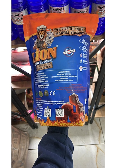 Tek Kibritle Yanan Mangal Kömürü Lion Profosyonel 1.5 Kg 10'lu Koli Mavi