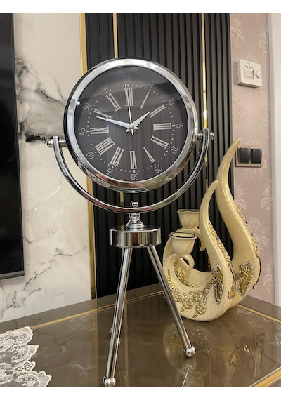 Modern Metal Ayaklı Dekoratif Masa Saati Gümüş