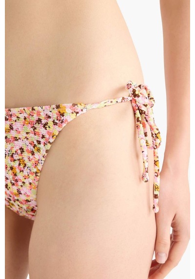 Defacto Regular Fit Çiçekli Bürümcük Bağcıklı Bikini Alt-fall İn Love E2577ax25smrd194 Kırmızı