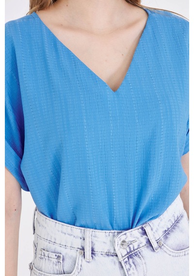 Armonika Kadın Mavi V Yaka Yanları Yırtmaçlı Arkası Uzun Duble Kol Detaylı Oversize Bluz Arm-24y001074