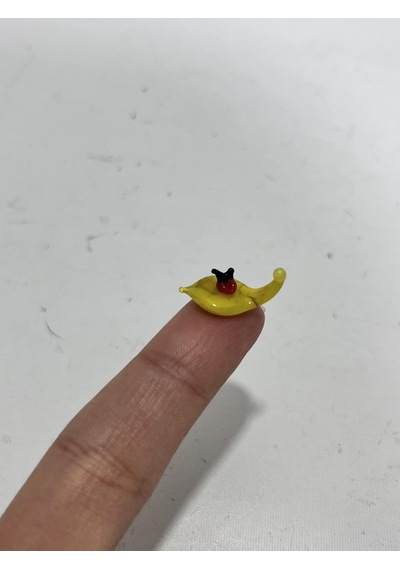 El Yapımı Mini Murano Cam Yaprak Üstü Uğur Böceği Biblo A154-06