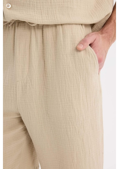 DeFacto %100 Pamuk Relax Fit Müslin Cepli Basic Düz Bermuda Şort C7589AX25SMBG695