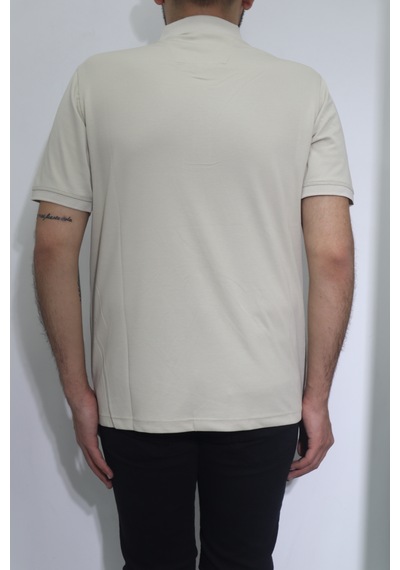 Santa Dmctekstil Erkek Desenli Spor Kesim Rahat Kalıp Polo Yaka Düğme Kapamalı T-shirt Koyu Bej Santa Dmctekstil Erkek Desenli Spor Kesim Rahat Kalıp Polo Yaka Düğme Kapamalı T-shirt Koyu Bej