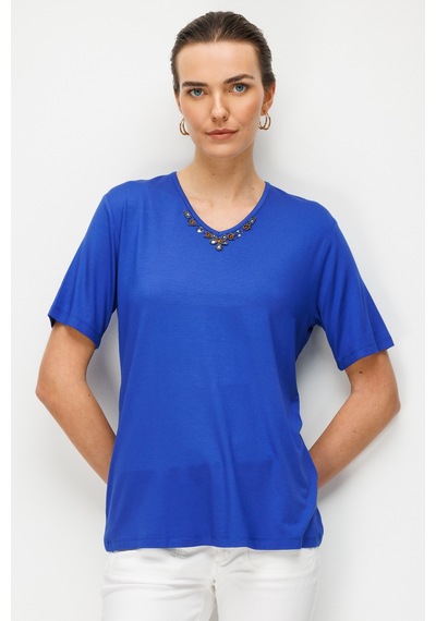 Kadın V Yaka Yakası Nakış İşlemeli Penye T-shirt Saks Saks