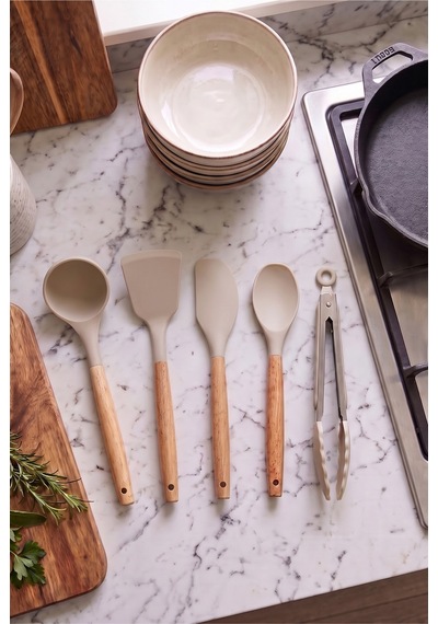 Bambu Saplı Silikon Servis Seti 5 Parça Açık Gri Yanmaz Yapışmaz Silikon Mutfak Gereçleri Kepçe, Spatula, Kaşık Ve Kilitli Mutfak Maşası Gri Gri Bambu Saplı Silikon Servis Seti 5 Parça Açık Gri Yanmaz Yapışmaz Silikon Mutfak Gereçleri Kepçe, Spatula, Kaşık Ve Kilitli Mutfak Maşası Gri Gri