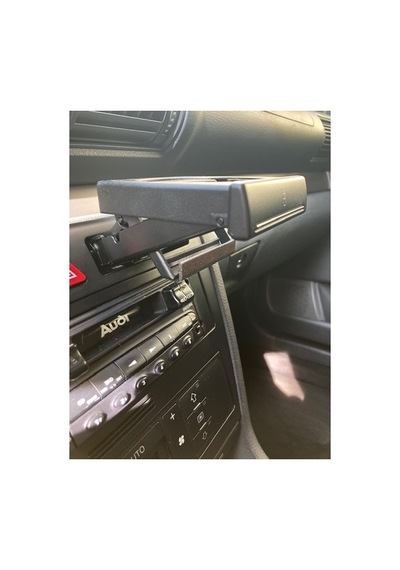 Audi İçin İphone Standı