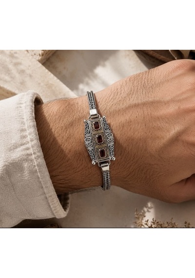 Simurg Jewellery 925 Ayar Gümüş Kırmızı Taşlı Erkek Bileklik