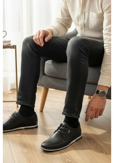 Enoch Erkek Smart Casual Bağcıklı Ayakkabı - Metal Amblemli Esnek Hafif Tabanlı Şehir Şıklığı Ve Ofis Ayakkabısı Siyah Enoch Erkek Smart Casual Bağcıklı Ayakkabı - Metal Amblemli Esnek Hafif Tabanlı Şehir Şıklığı Ve Ofis Ayakkabısı Siyah