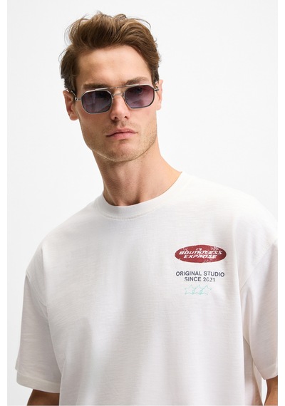 Grımelange ANGOLO Erkek Ön Baskı Ve Nakış Detaylı Bisiklet Yaka Oversize Kısa Kollu Beyaz T-Shirt Grımelange ANGOLO Erkek Ön Baskı Ve Nakış Detaylı Bisiklet Yaka Oversize Kısa Kollu Beyaz T-Shirt