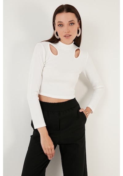 Lela Esnek Slim Fit Cut Out Pencereli Dik Yaka Crop Bayan Bluz 5865348 Beyaz Lela Esnek Slim Fit Cut Out Pencereli Dik Yaka Crop Bayan Bluz 5865348 Beyaz