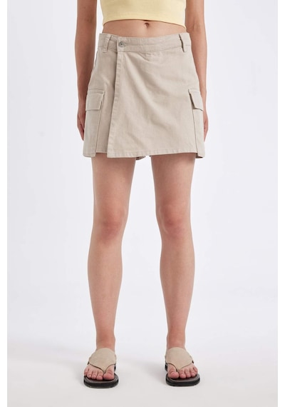 Defacto Regular Fit Normal Bel Kargo Cepli Gabardin Şort Etek D4991AX24AUBG155 Bej
