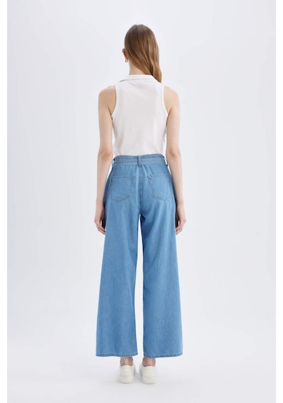 DeFacto Wide Leg Yüksek Bel Kuşaklı Geniş Paça Uzun Jean Pantolon D2433AX24SMNM85 DeFacto Wide Leg Yüksek Bel Kuşaklı Geniş Paça Uzun Jean Pantolon D2433AX24SMNM85