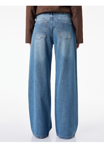 Koton Düğmeli Cep Detaylı Normal Bel Bol Kalıp Denim Pantolon - Loose Straight Fit Jean Koyu İndigo 7wal40100md Indigo Koton Düğmeli Cep Detaylı Normal Bel Bol Kalıp Denim Pantolon - Loose Straight Fit Jean Koyu İndigo 7wal40100md Indigo