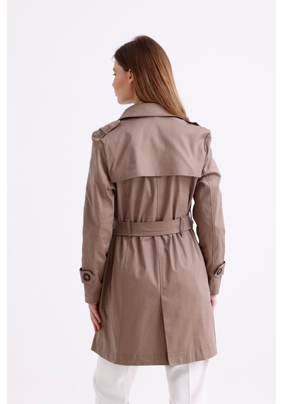 Pastelastore Esnek Pamuk Gabardin Kısa 80cm Omuz Apoletli Kemerli Kadın Trençkot 1120 Vizon Pastelastore Esnek Pamuk Gabardin Kısa 80cm Omuz Apoletli Kemerli Kadın Trençkot 1120 Vizon