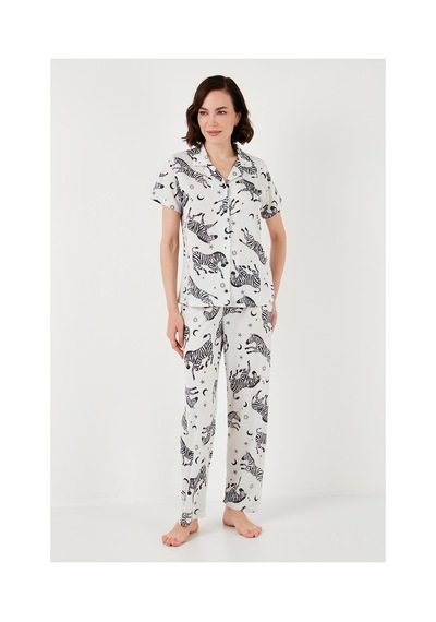 Lela Desenli Kısa Kollu Beli Lastikli Gömlek Yaka Dokuma Regular Fit Bayan Pijama Takımı 6571010 Ekru-Siyah