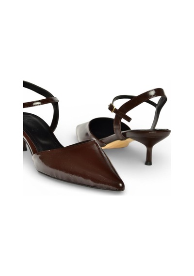 Fox Shoes Y480259860 Kahverengi Rustik Mini İnce Topuklu Sivri Burun Kadın Ayakkabı Kahverengi Fox Shoes Y480259860 Kahverengi Rustik Mini İnce Topuklu Sivri Burun Kadın Ayakkabı Kahverengi
