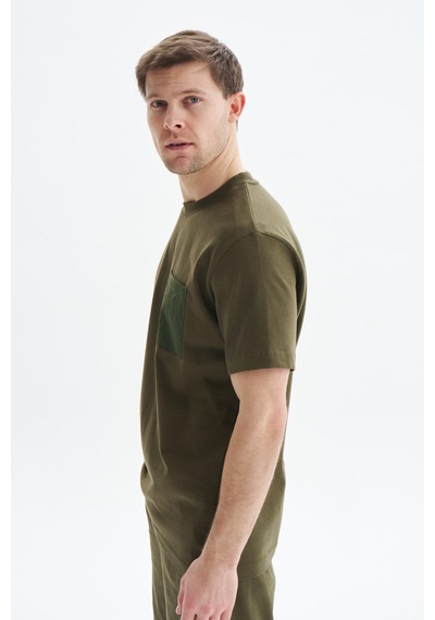 AR-MA Arma Erkek Regular Fit Basic Önden Cepli % 100 Pamuk Süprem Bisiklet Yaka Tişört Y29344449202 Haki AR-MA Arma Erkek Regular Fit Basic Önden Cepli % 100 Pamuk Süprem Bisiklet Yaka Tişört Y29344449202 Haki