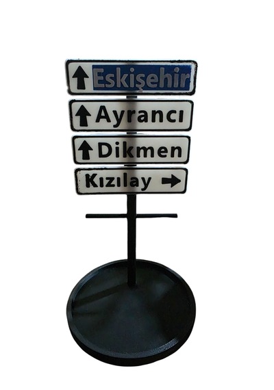 Ankara'daki Kızılay Tabelası Çok Renkli