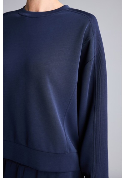 Defacto Ultra Yumuşak Oversize Bisiklet Yaka Dikiş Detaylı Modal Sporcu Basic Sweatshirt H4536ax26auın187 İndigo-ın187