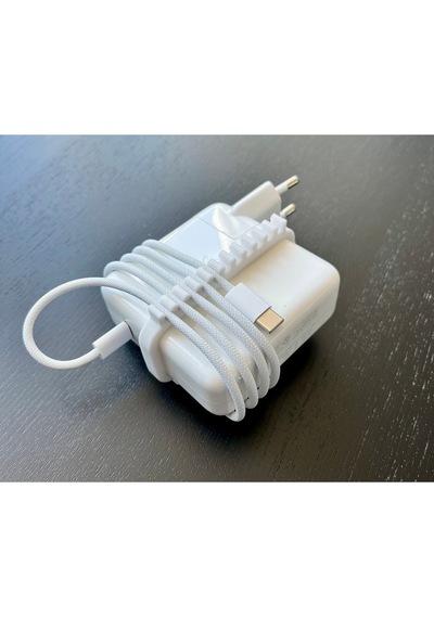 Macbook Uyumlu 61w Şarj Aleti Kablo Düzenleyici