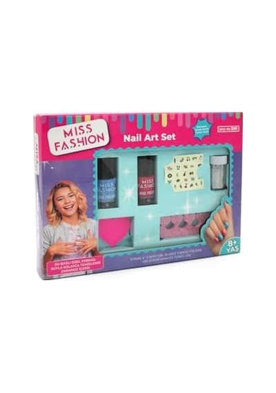 Nail Art Set Su Bazlı Güzellik Setleri .