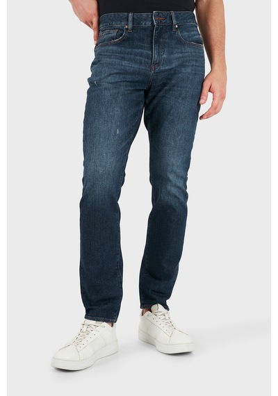 Armani Exchange Pamuklu Slim Fit Normal Bel Düz Paça Jeans Erkek Kot Pantolon Xm000070 Af29247 Mb010 Lacivert Armani Exchange Pamuklu Slim Fit Normal Bel Düz Paça Jeans Erkek Kot Pantolon Xm000070 Af29247 Mb010 Lacivert