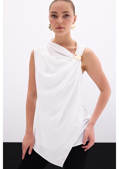Sateen Tek Omuz Aksesuarlı Bluz - Ekru-135773 Ekru