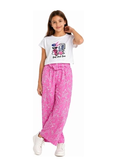 İrem Çocuk Giyim Kız Çocuk Leaf Yazı Desenli Kısa Crop Tişörtlü Bol Paça Pantolonlu Beyaz Renk İkili Takım Beyaz İrem Çocuk Giyim Kız Çocuk Leaf Yazı Desenli Kısa Crop Tişörtlü Bol Paça Pantolonlu Beyaz Renk İkili Takım Beyaz