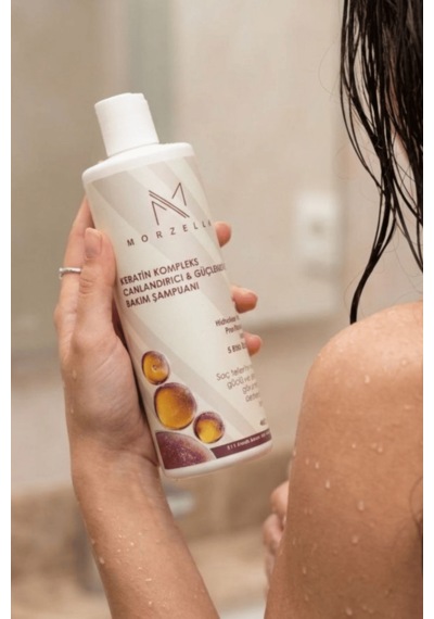 Keratin Ve Kolajen İçerikli Dolgunlaştırıcı Canlandırıcı Şampuan 400 Ml Tüm Saç Tipleri