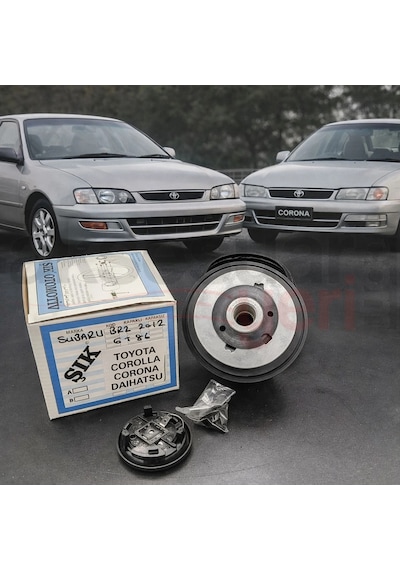 Toyota Corolla Efsane 1992-1998 / Toyota Corona Uyumlu Spor Direksiyon Göbeği Momo Tip Karma