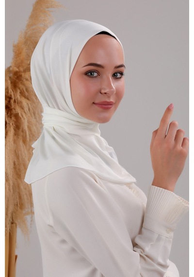 Melodi Scarf Kadın Tesettür Pratik Çıtçıtlı Sandy Fular Hazır Deniz Havuz Uyumlu Bone Ekru Ekru