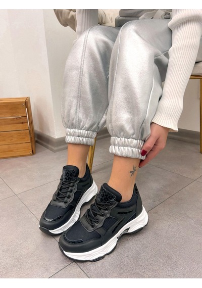 Erva'nın Butiği Siyah Cilt Leo Leopar Detaylı Kadın Bağcıklı Sneakers-5199