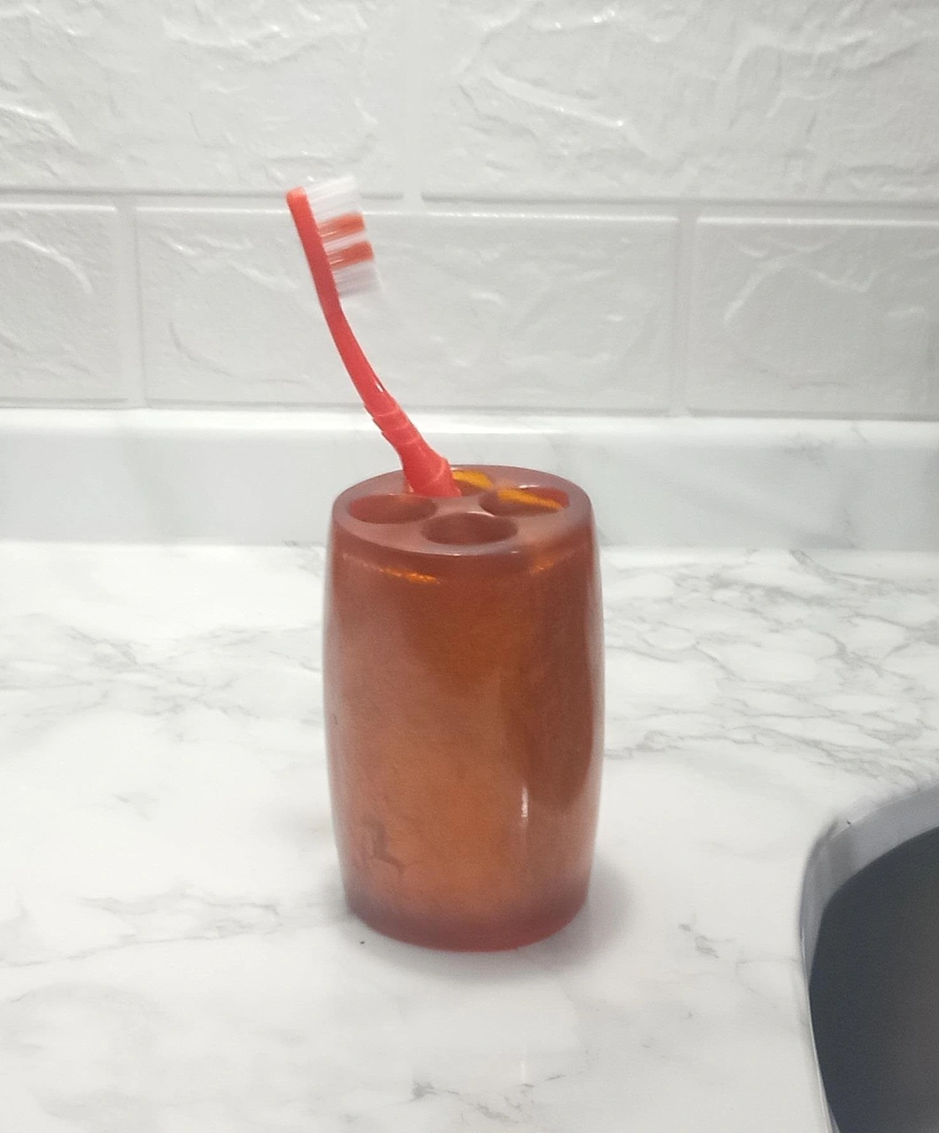 2 Adet Diş Fırçalık Altın Renkli Poliresin 5x5x7cm Banyo Seti Çok Renkli